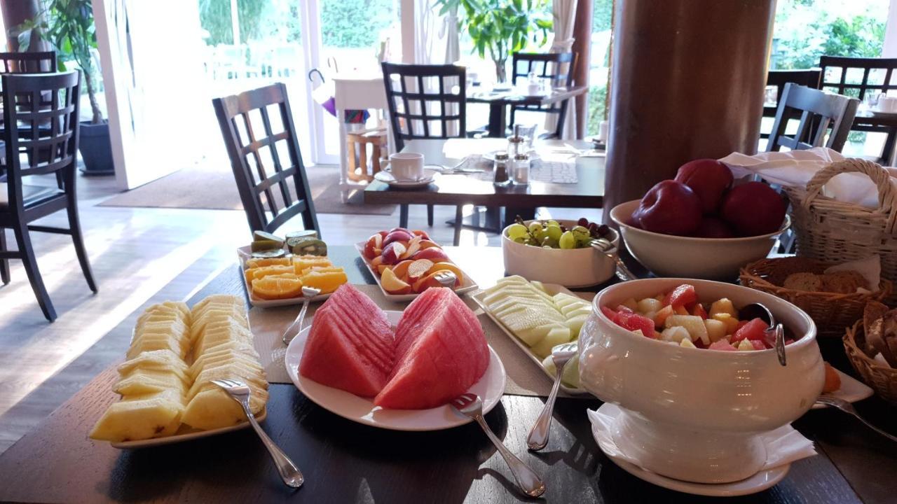 Hotel Garni Auszeit Болтенхаген Екстериор снимка