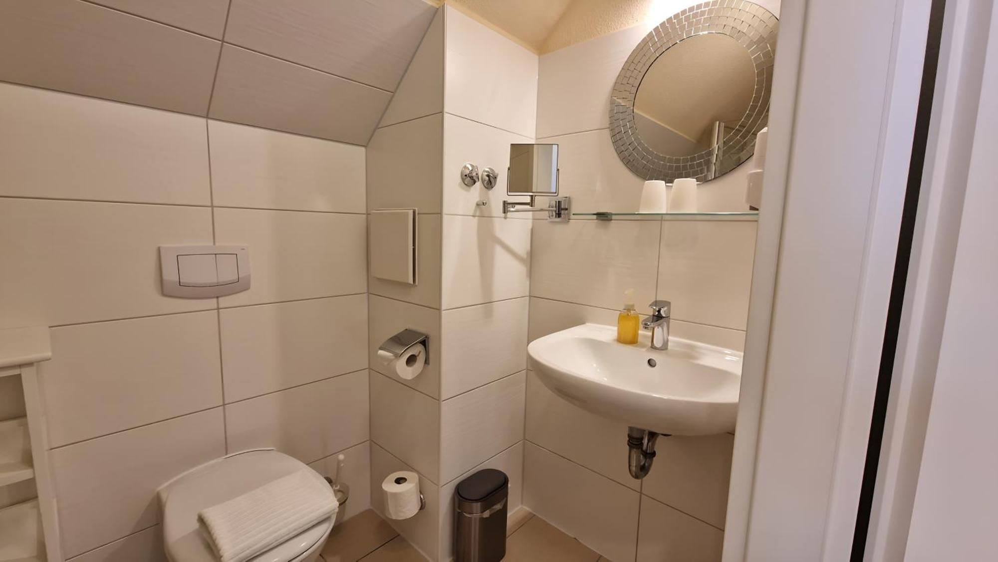 Hotel Garni Auszeit Болтенхаген Екстериор снимка