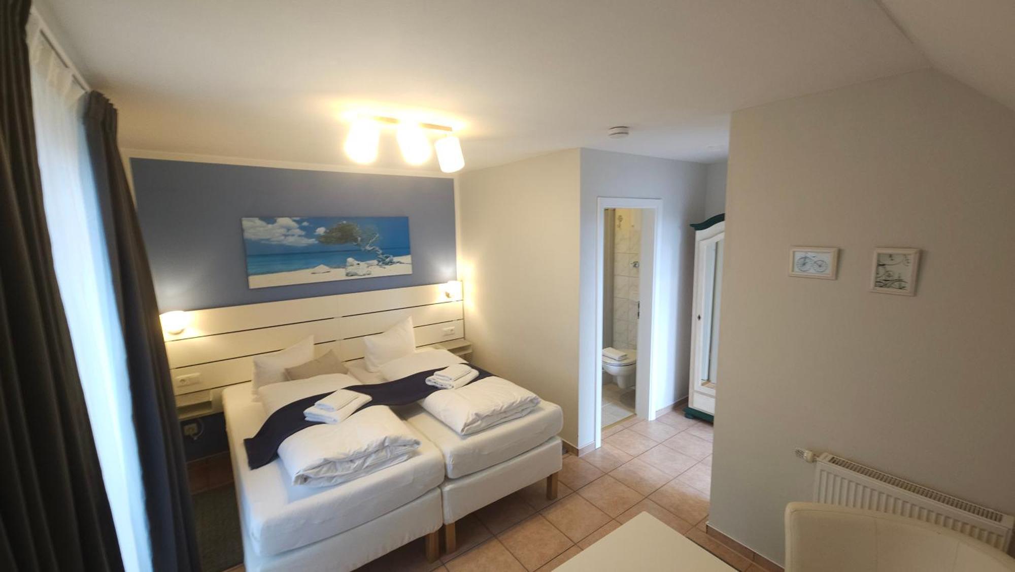 Hotel Garni Auszeit Болтенхаген Екстериор снимка