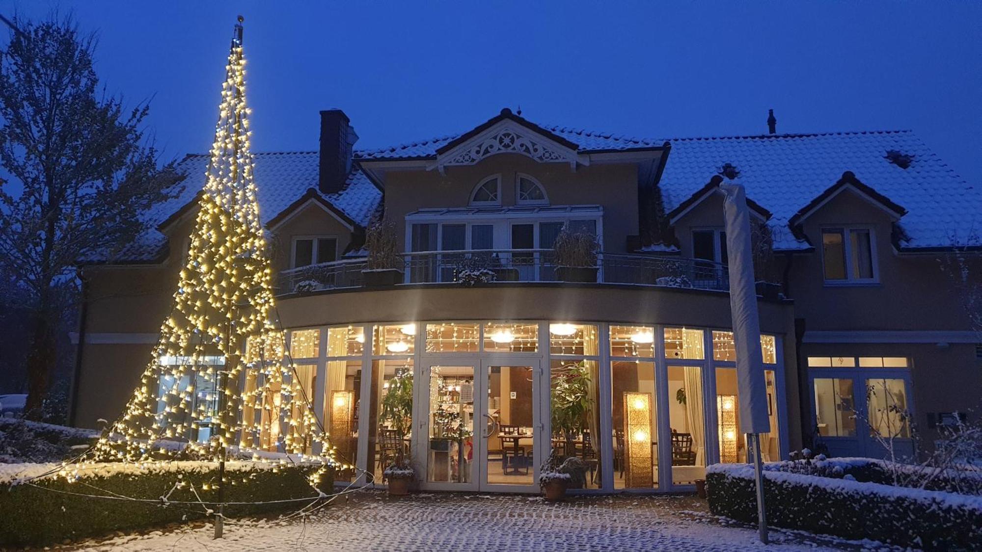 Hotel Garni Auszeit Болтенхаген Екстериор снимка